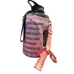 HydroMATE Water Bottle